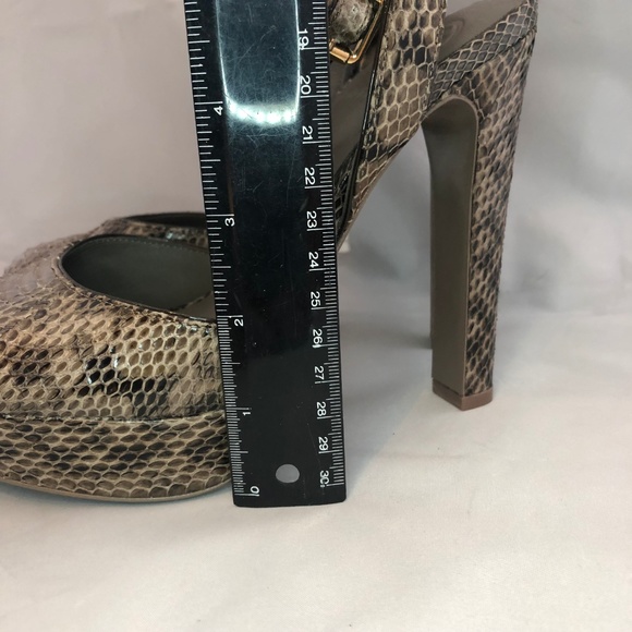 *NEW* Tory Burch Platform Sandals - Picture 8 of 8